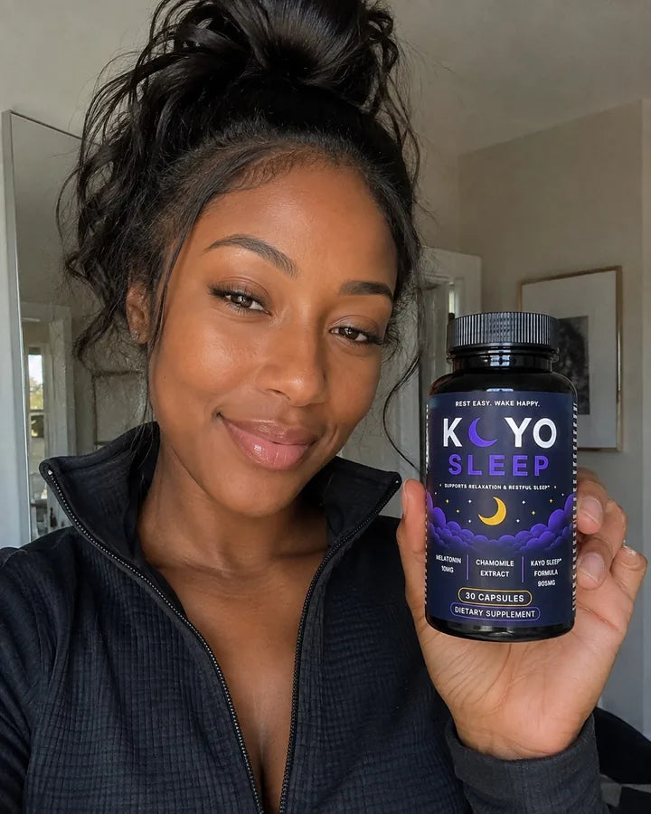 KAYO Sleep customer holding a bottle