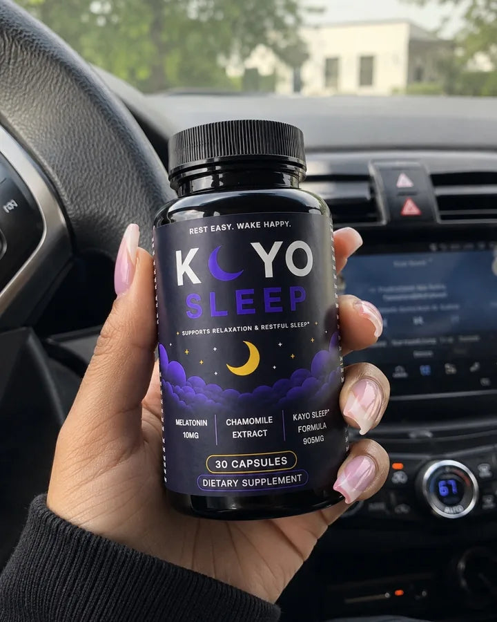 KAYO Sleep customer holding a bottle